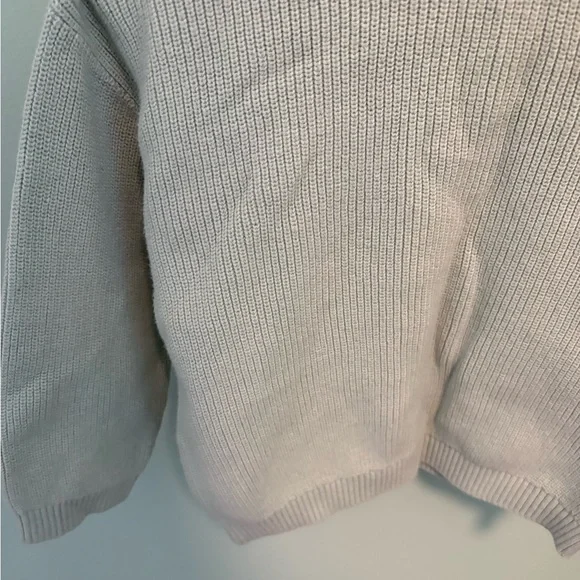 Zara Ribbed Sweater - Picture 3 of 6